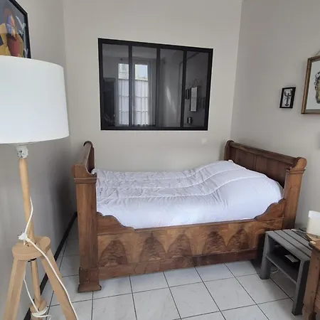 Calme Pet-friendly - 3 Pers. - Fr-1-879-40 Rochefort (Charente-Maritime)