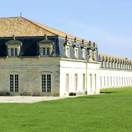 Calme Pet-friendly - 3 Pers. - Fr-1-879-40 Rochefort (Charente-Maritime)